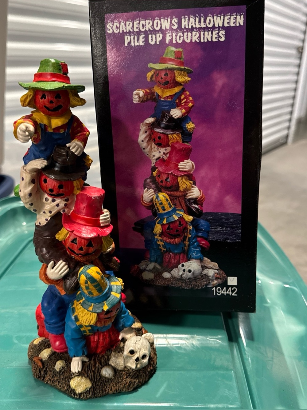 Scarecrows Halloween Pile Up Figurines - Multicolor Holiday Decor